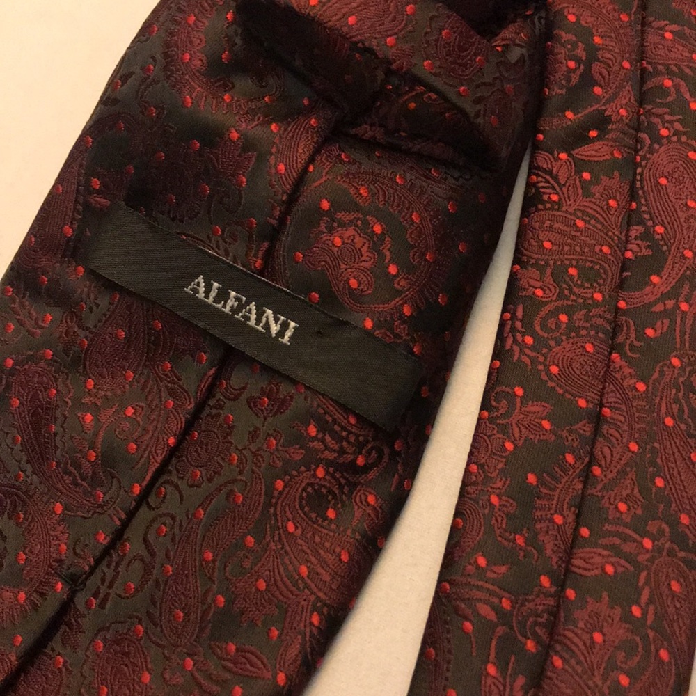 Necktie - Picture 2 of 2